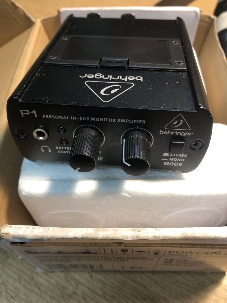 Shure psm 200 in ear monitor si behringer P1