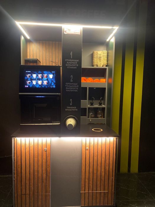 Кофейный автомат JETINNO JLTT-ES4C-P черный