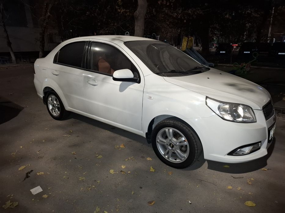 nexia 3 avtamat sotiladi