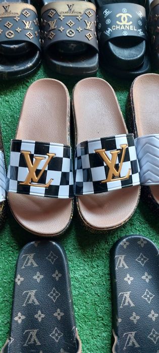 Papuci De Brand - Guci - Vrsace