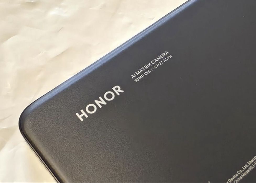 КАТО НОВ 512GB Honor 200 12GB 5G EMAG Гаранция 2026г. Black / Черен