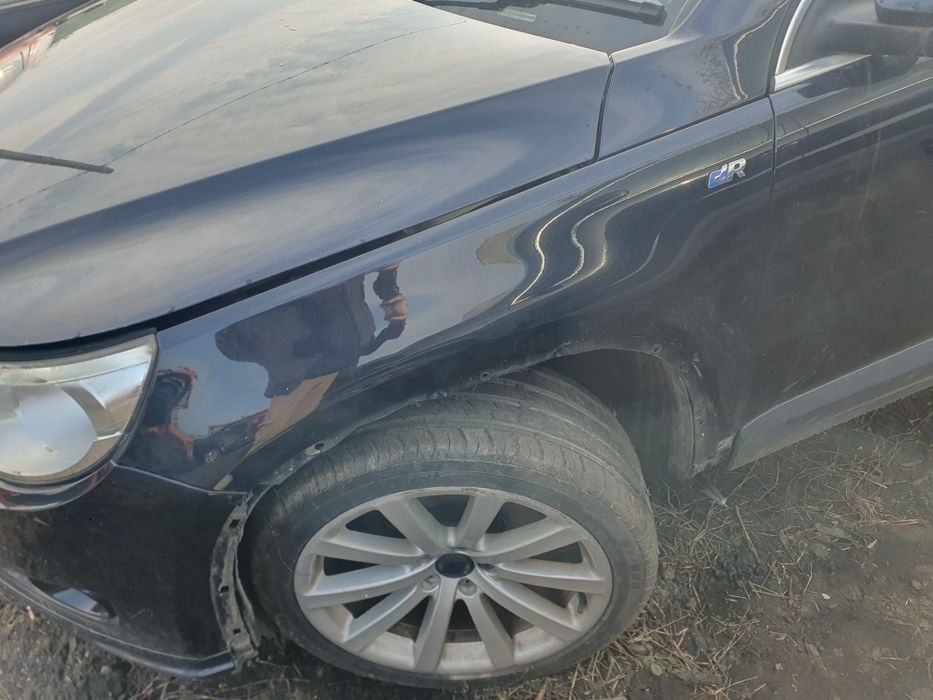 aripa tiguan  , aripi fara rugina in stare foarte buna