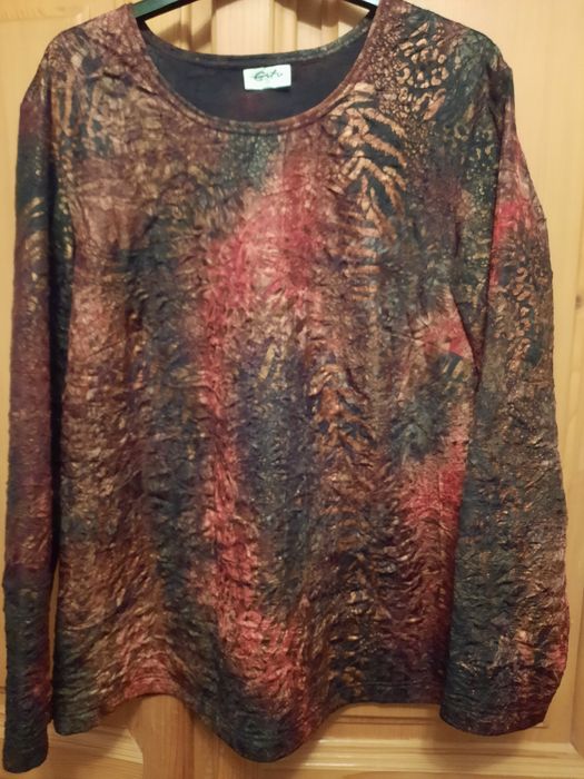 Bluza dama cu inserții aurii mărimea 48