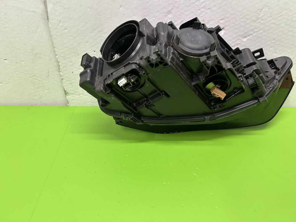 Far Audi A4 B8 8k0 facelift bi xenon adaptiv 2012-2015 stanga