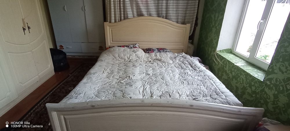 Мебель сотилади састаяняси яхши 1 миллионга бераман