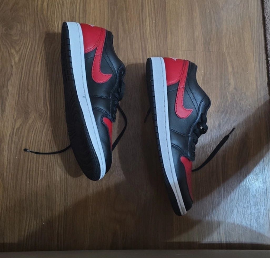 Jordan low rossi