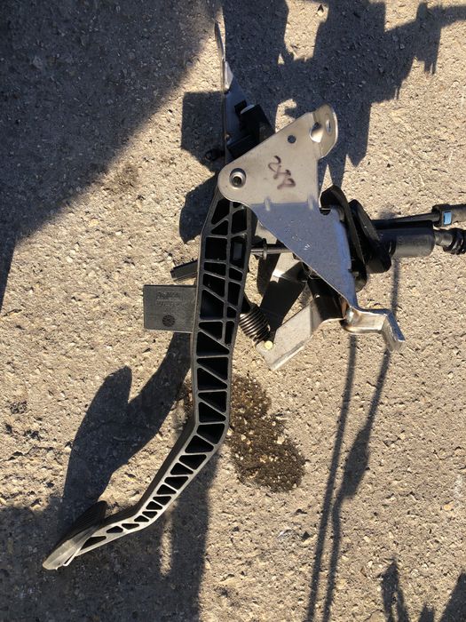 Педал газ,педал съединител за Форд след 2010г.!