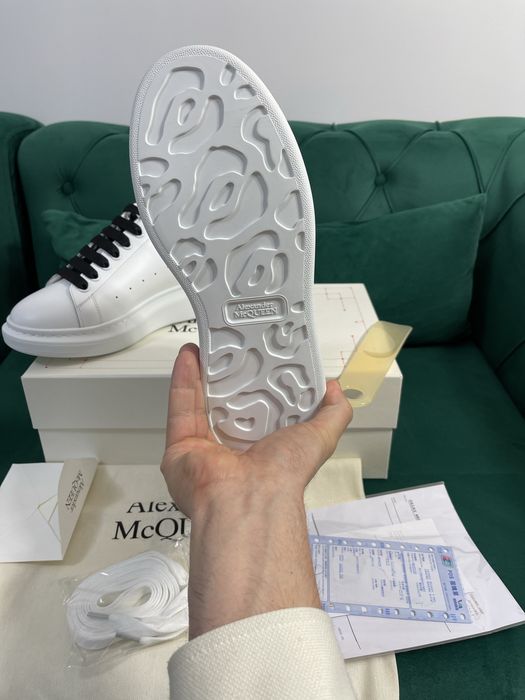 Adidasi Alexander McQueen piele naturala 100% Full Box colectie noua