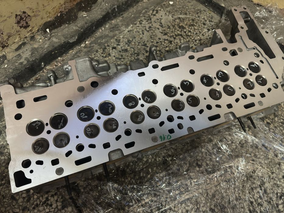 BMW N57 640d Цилиндрова глава и валове комплект