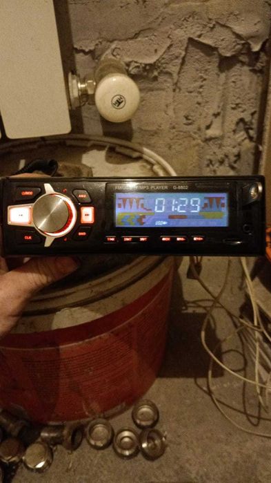 Продам магнитолу в отличном состоянии.