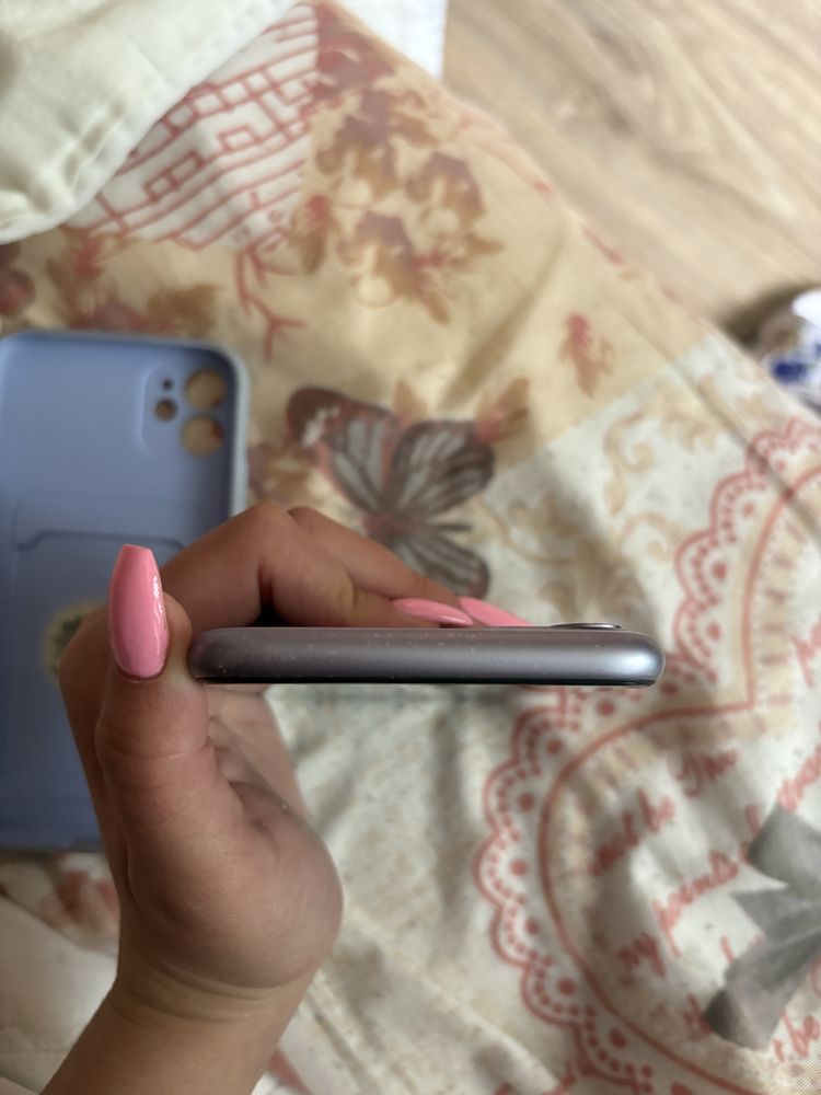 Iphone 11 Purple 64 GB