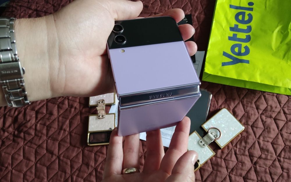 Samsung Galaxy Z Flip4 5G, 256 GB, Bora Purple