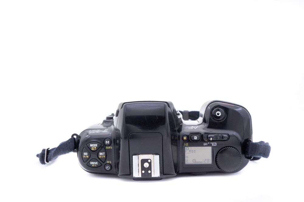 Aparat foto film Nikon F601