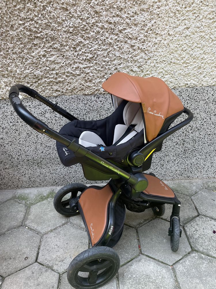 Бебешка количка 2в1  Pierre cardin