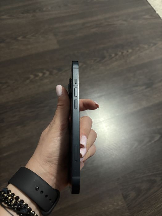 Iphone 13 84% baterie