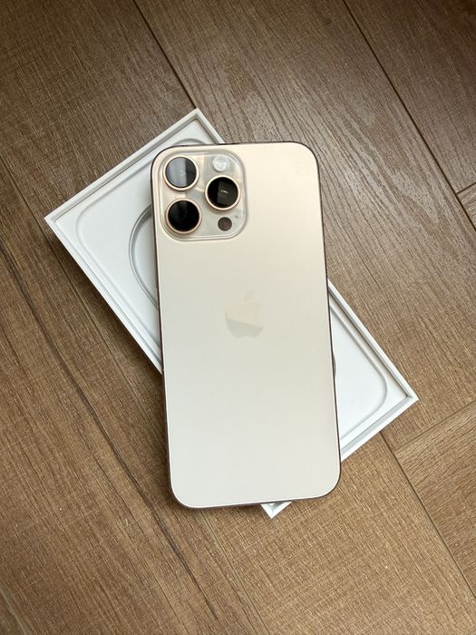 iPhone 16 Pro Max Gold 256GB Хорошее состояние