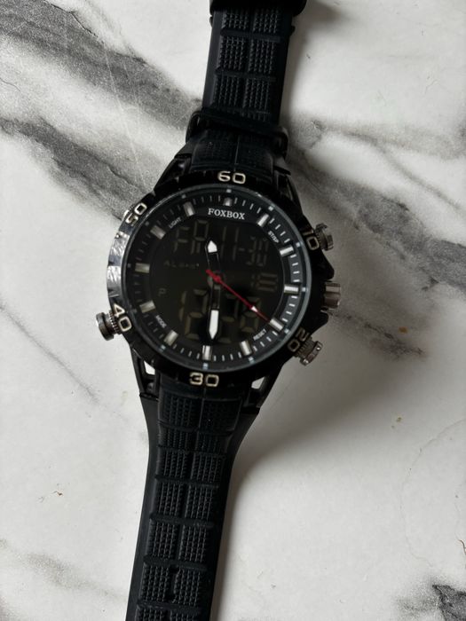 Продавам мъжки часовник FOXBOX – аналогов + дигитален