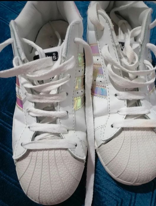 Incaltaminte sport marimea 36, interior 23 cm