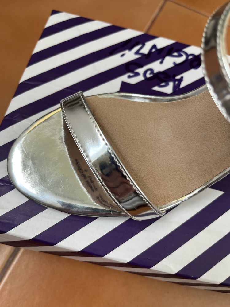 Vand sandale Asos marimea 36.5
