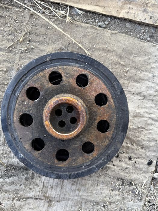 Демпферна шайба.