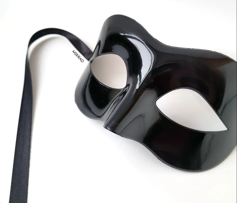 Мужская карнавальная маска