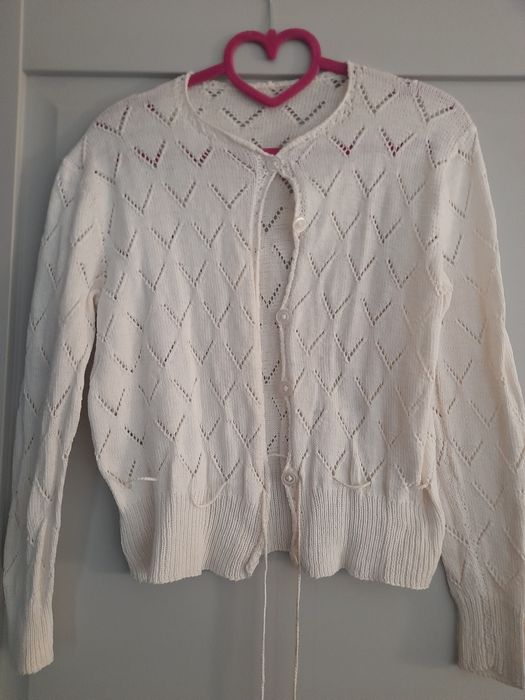 Cardigan lucrat manual pentru damă