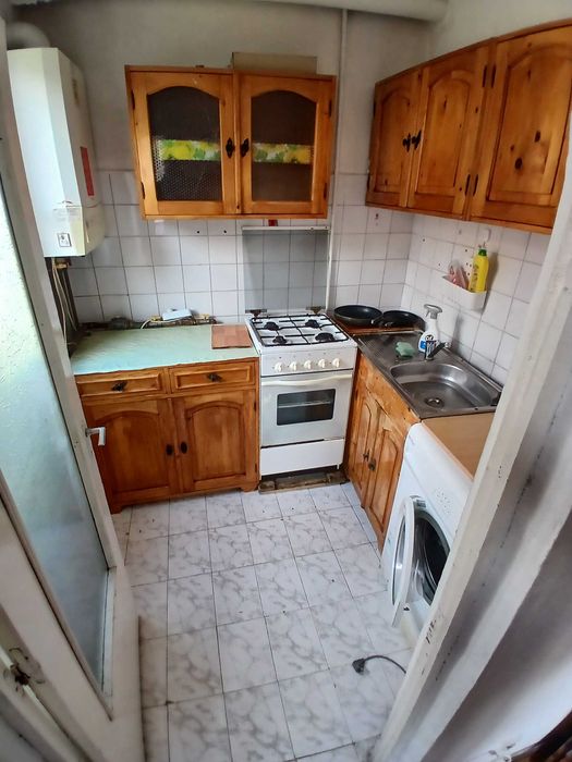Închiriez Apartament