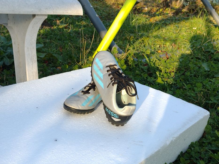 Ghete de fotbal Adidas