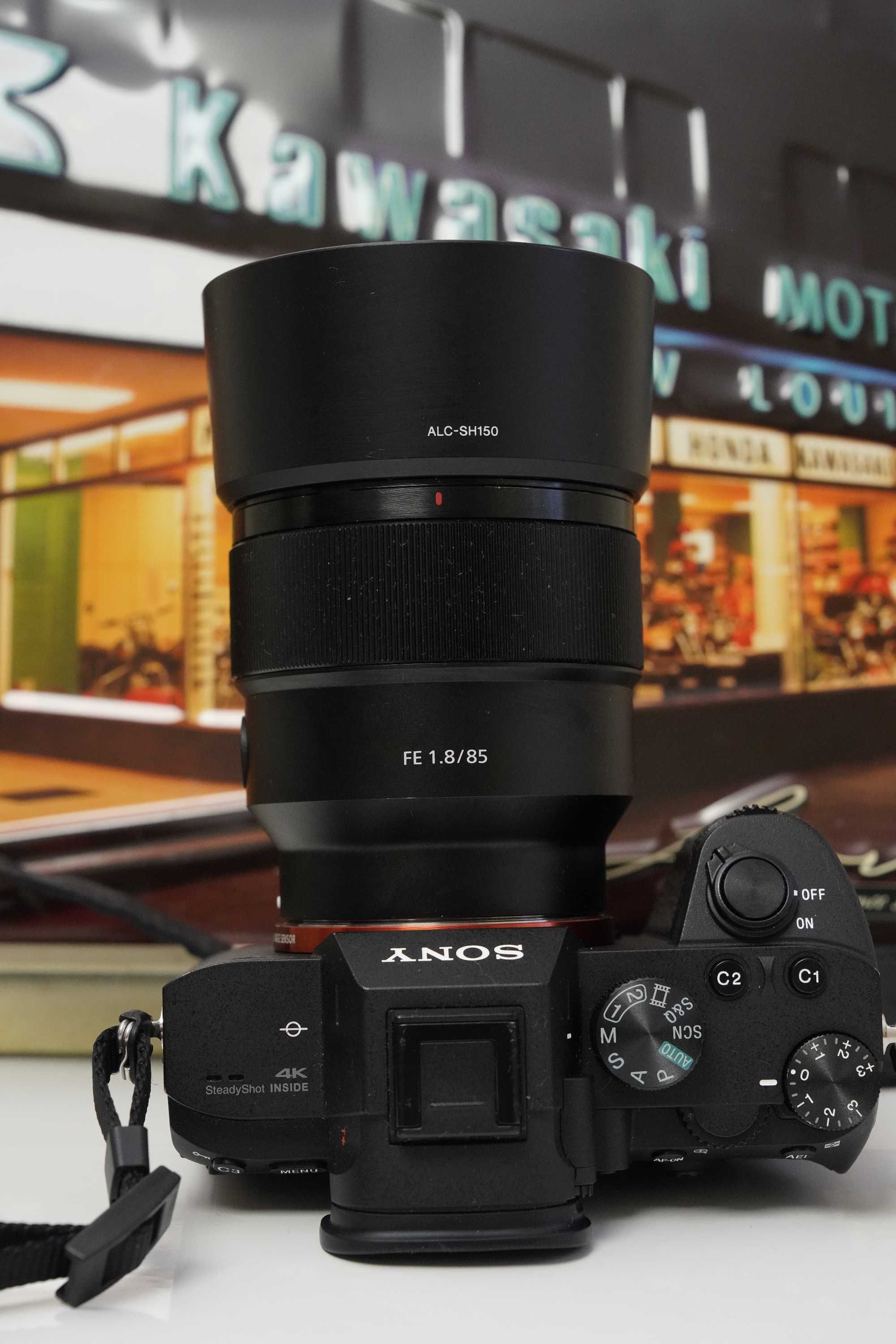 Vand Aparat Photo Sony A7III + Obiectiv Sony FE 1.8 85mm