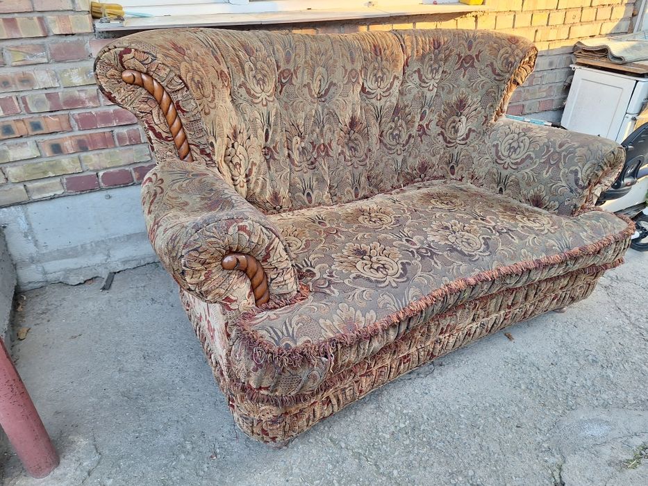 Диван для гостиной