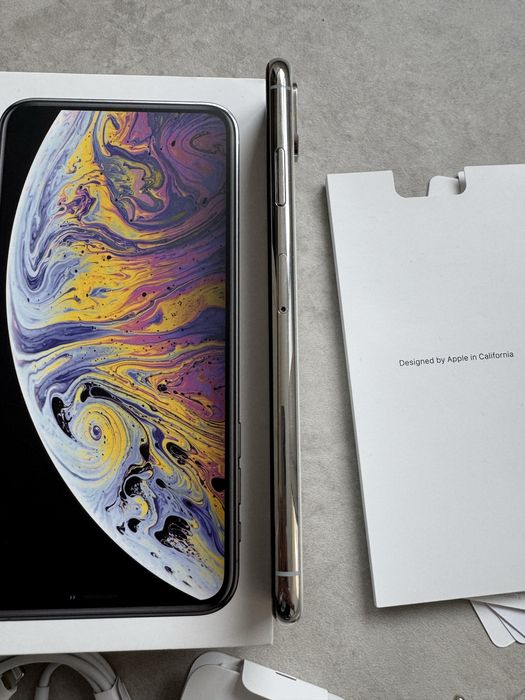 Xs max, liber retea,la cutie complet, ca nou