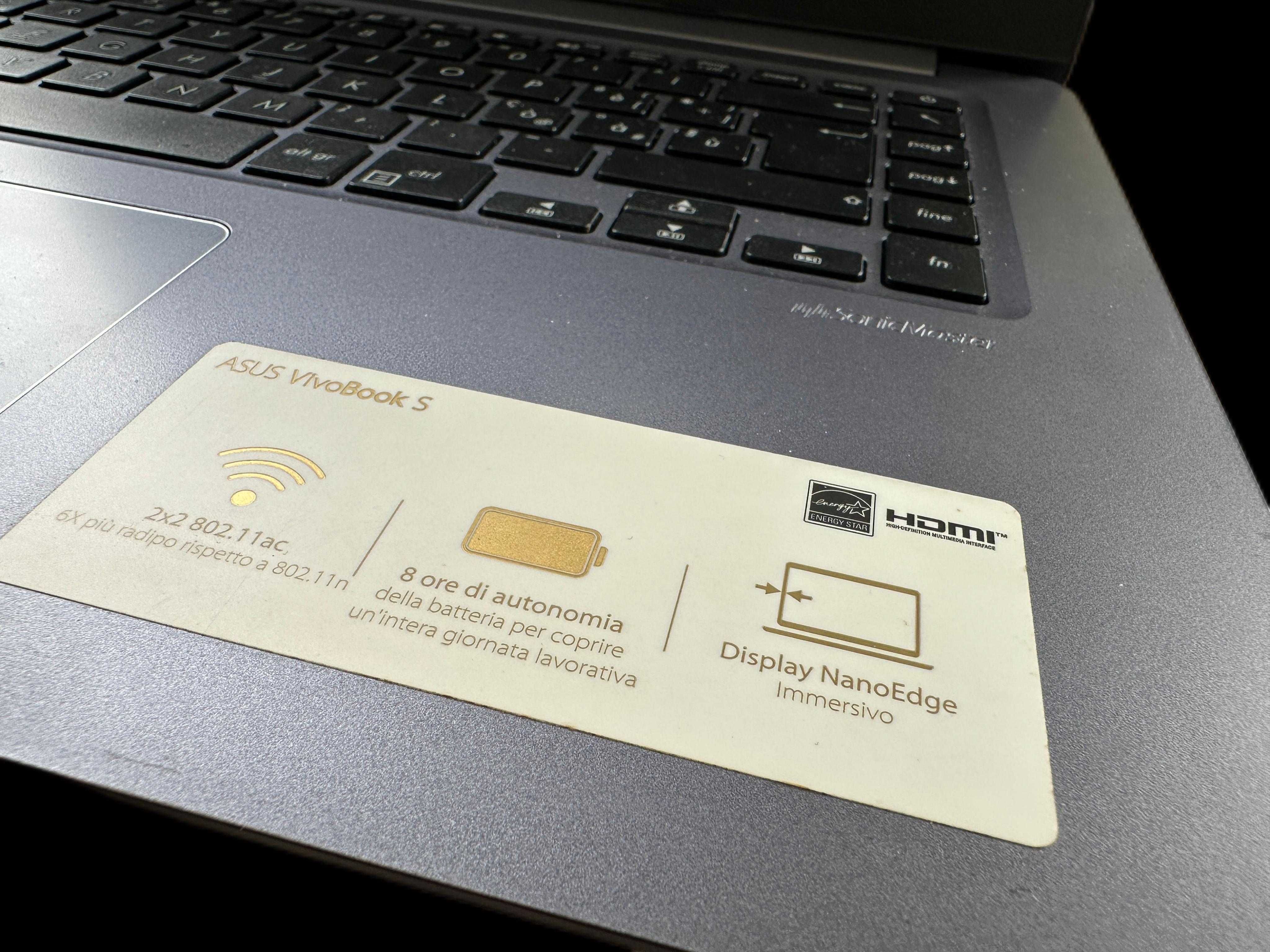 Transport gratuit! Laptop ASUS model S510U i7 8 GB Ram