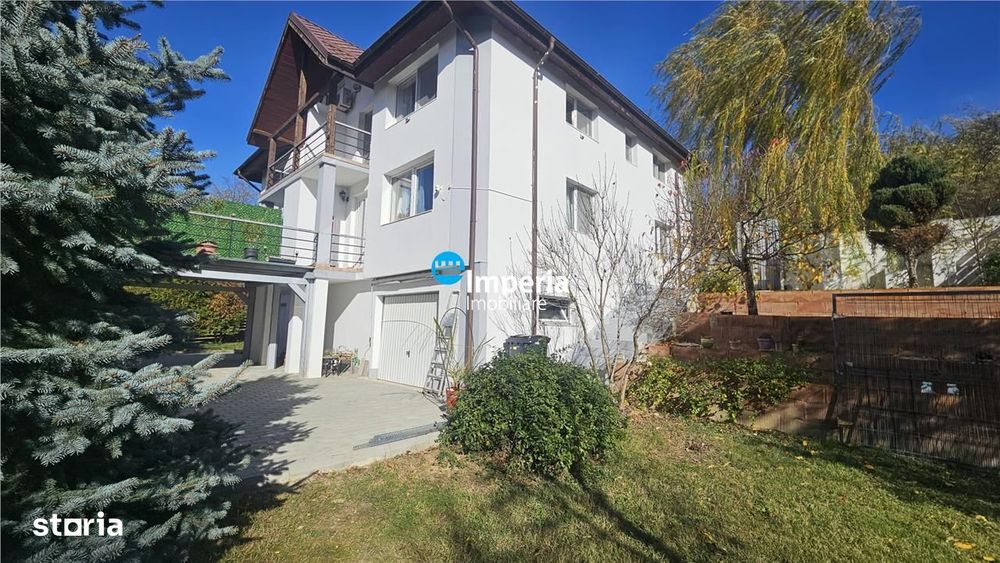 Vila duplex cu 3 dormitoare, curte 300 mp și priveliste superba
