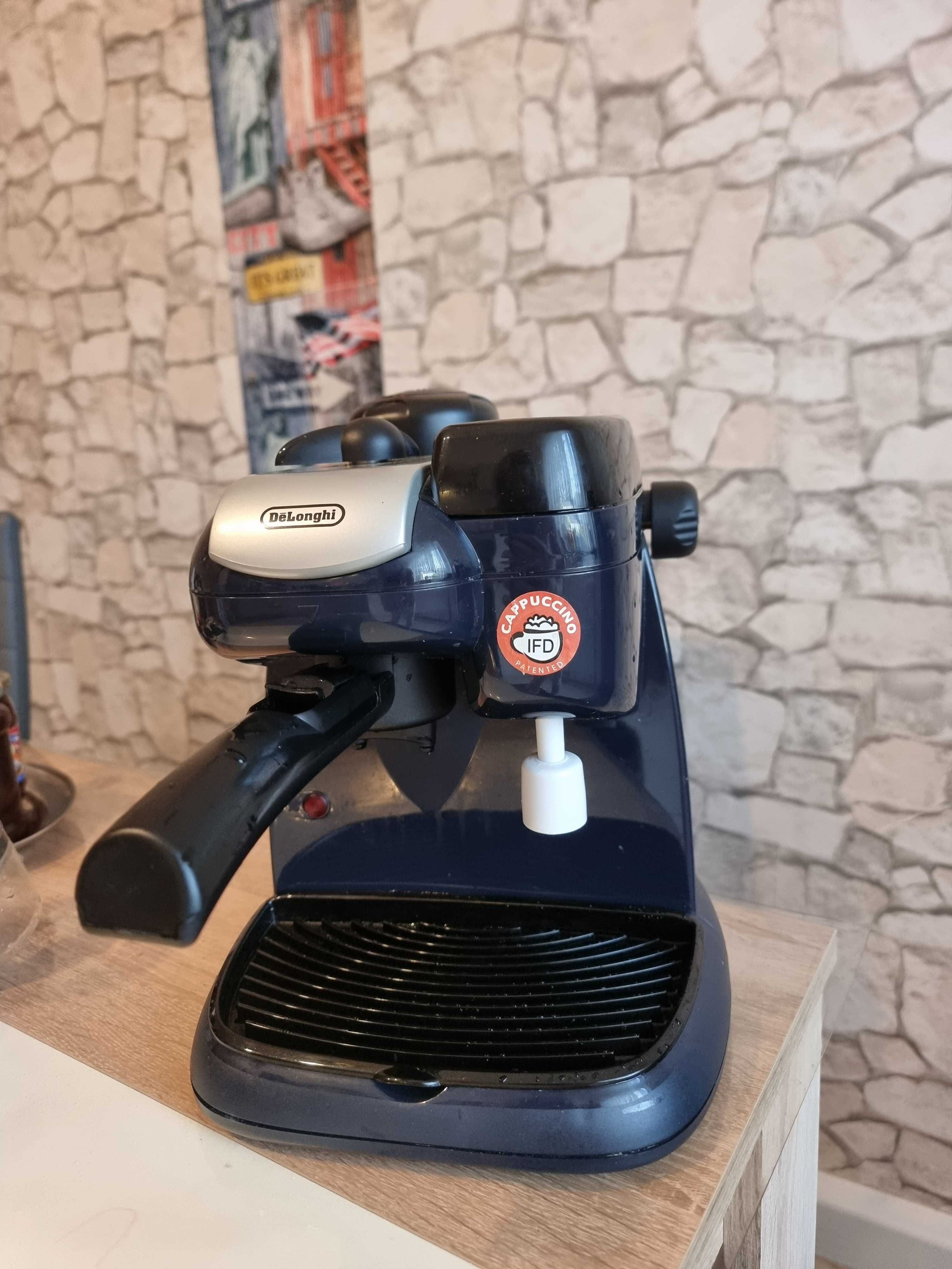 Espressor DeLonghi/cafea macinata