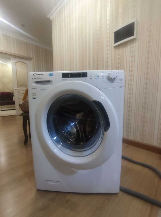 Срочно продам стиральную машинку автомат CANDY
