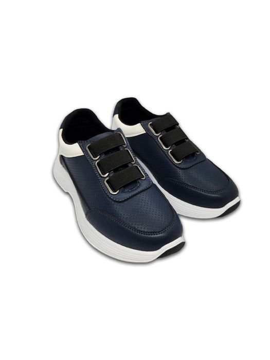 Erkaklar krasofkalar 40-44 razmerda