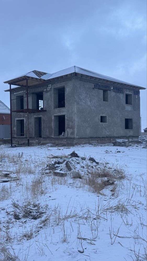 Продается дом 2 этаж. 240квадрат.
