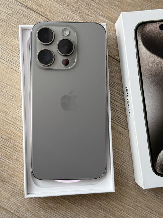 Iphone 15 pro с гаранция 128GB