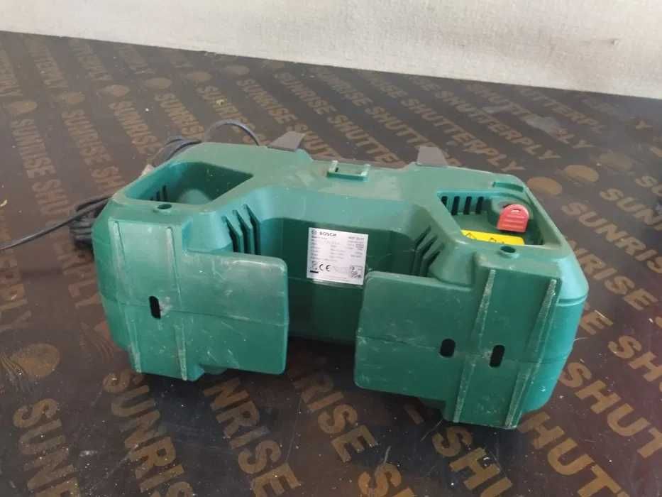 Водоструйка BOSCH чисто нова без маркуч и пистолет