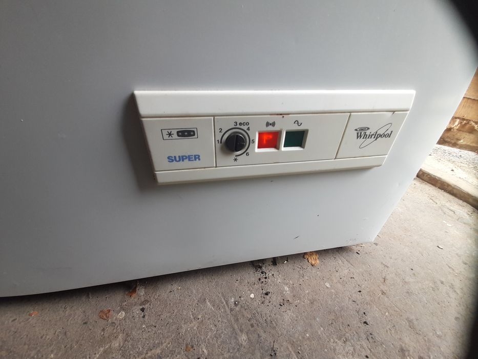Lada frigorifica whirlpool 225 litri