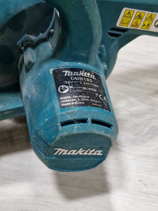 Акумулаторна въздуходувка Makita DUB185Z, 18 V с батерия 5Ah