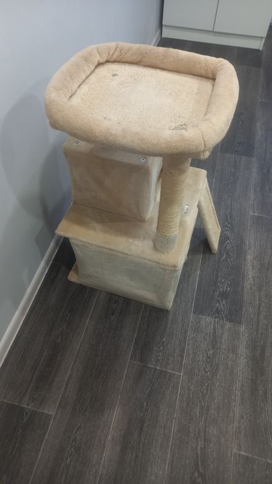 Продам домик для котов