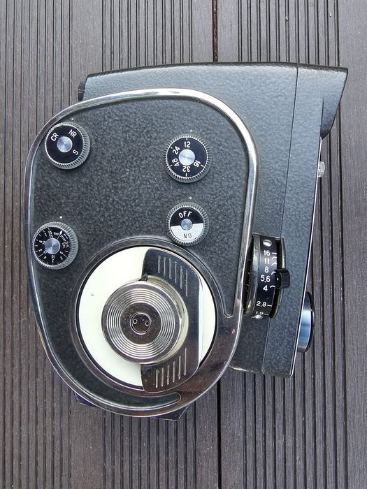 Aparat filmat Quatz-2M