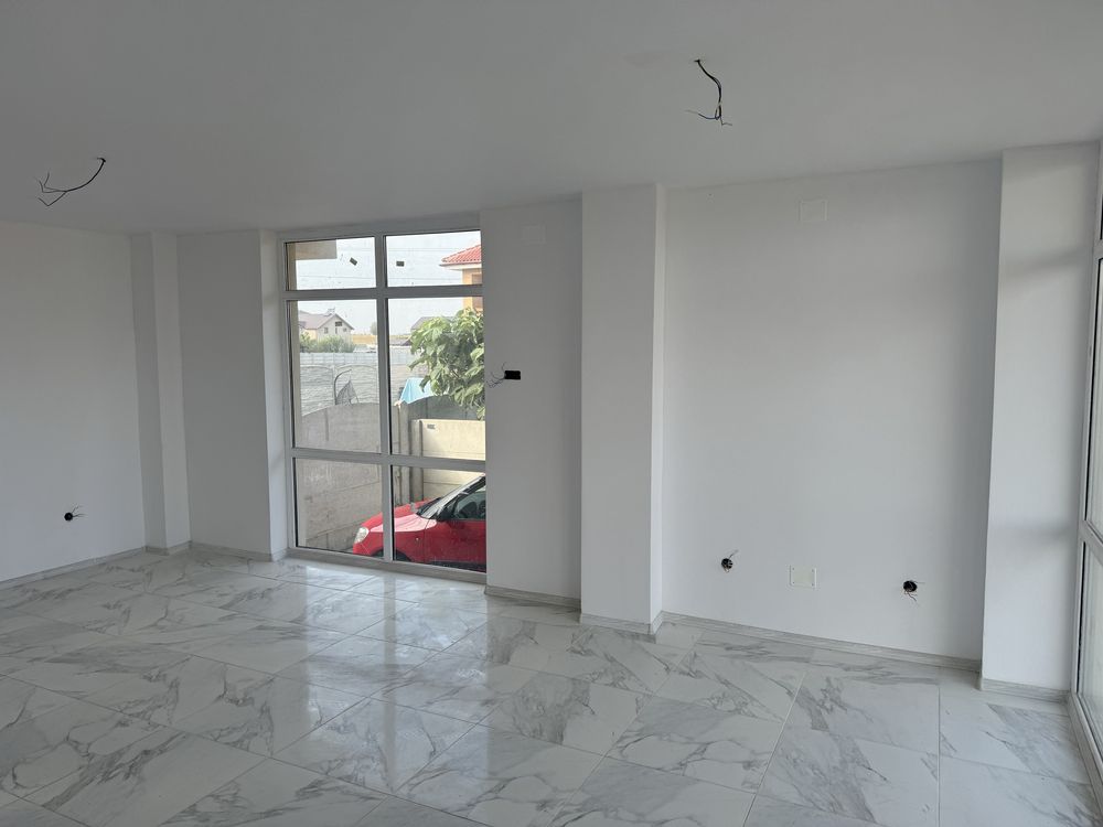 Spatiu comercial stradal (Tancodrom)