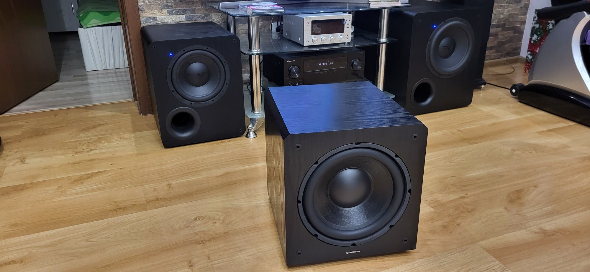 Taga Harmony  subwoofer