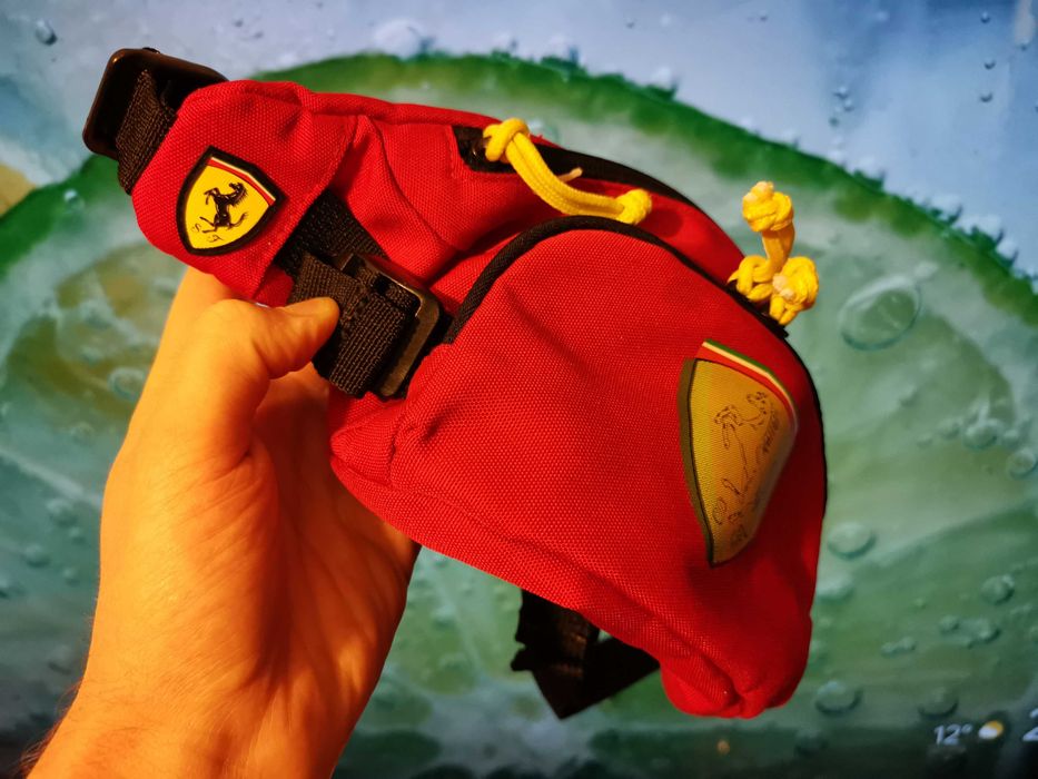 Оригинална чантичка Ferrari