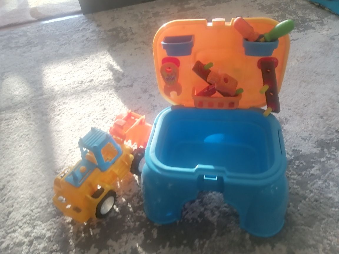 Детска работилничка куфарче - столче