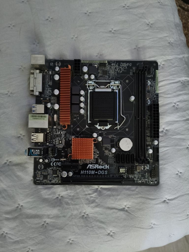 Продавам дънна платка ASROCK H110M-DGS