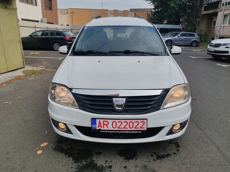 Dacia Logan MCV Facelift-Klima 143.000 Km-An 2010-1.6 MPI 90 Cai!