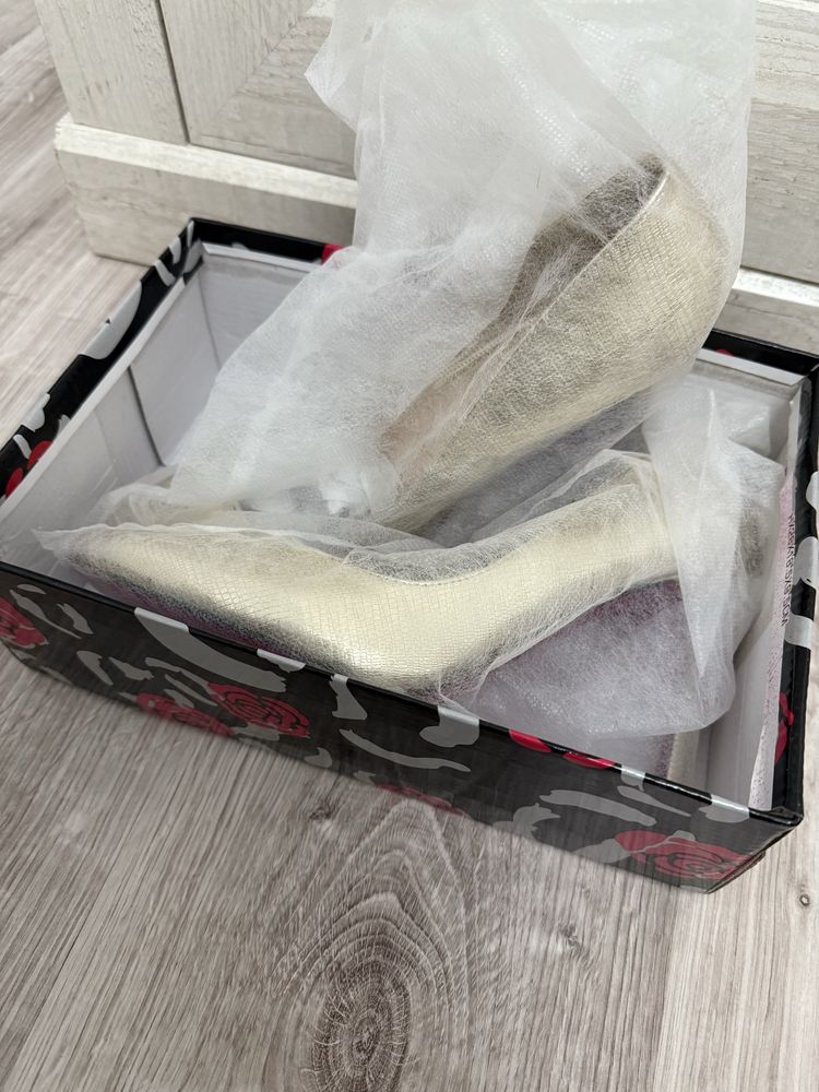 Pantofi stiletto | NOI